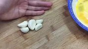 青椒火腿怎么炒好吃还下饭，三皮分享技巧，家里老人小孩都爱吃