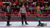 WWE-18年-RAW第1307期：单打赛 罗门VS辛格-单场