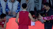 CBA-1415赛季-全明星赛-扣篮大赛预赛：衡艺丰空中收腹后的转体扣篮-花絮