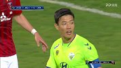 第32分钟全北现代球员金珍洙射门
