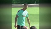世界杯-18年-预选赛-新发型C罗在葡萄牙国家队积极备战-新闻