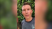 完成阿森纳的首训 利希施泰纳向枪迷问好
