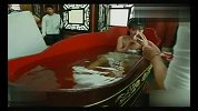 新《还珠》片场窘照曝光 小燕子浴缸中补妆