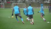 英超-1718赛季-无缝衔接！奥巴梅扬队内合练 与姆希塔良默契满分