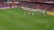 第30分钟弗赖堡球员霍夫勒射门 - 打偏