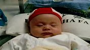 [搞笑]宝宝睡觉搞笑视频