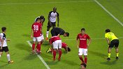 卓尔前场打出精妙配合 梅县球员及时补位将球挡出