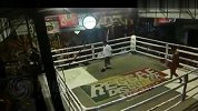 搞笑-20120320-史上最疯狂的泰拳擂台赛彻底看傻眼了