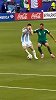 外网恶搞梅西参加30年世界杯 全场蒙着眼都能进球过人