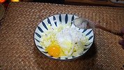鸡蛋饼的家常做法，今天分享一道鸡蛋饼的家常做法