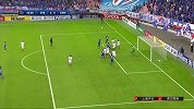 瓜林角球再次打乱对手防守 艾迪后点攻门稍稍偏出