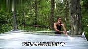 几卷普通的保鲜膜，竟能在野外制作舒适的吊床，看完后我惊呆了