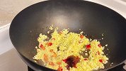 蒜蓉花甲粉丝煲，浓浓的蒜香味，入口鲜香味美