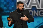 猛龙死忠Drake格莱美感人演讲：若有人懂你 要这破奖何用？