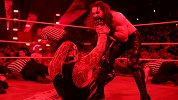 地狱牢笼2019：全球冠军赛 罗林斯VS邪神怀特