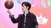 迷妹福利！今年爆红的朱一龙打篮球什么水平