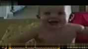 [搞笑]怎么能有如此反复无常的baby