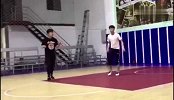 篮球-17年-”曾小贤”大秀球技 “天才”表现你给几分？-专题