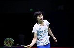 国羽17岁天才少女被横扫无缘4强，背靠背连夺2冠梦碎！