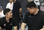 来自兄弟的送命题？刘炜笑问姚明：篮球世界杯中国男篮是好签吗
