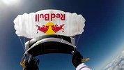 极限-15年-一万米高空跳下来是什么感觉 第一视角跟着高空跳伞者一起飞-专题
