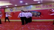 搞笑-20120326-2012年春晚搞笑雷人扳手舞