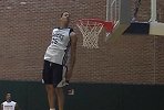泡椒直接看懵了！九指扣将格林超筐一跳惊呆众人