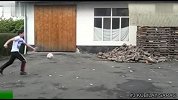 足球-14年-民间5大爆笑时刻 射门中要害&炫技闷中自己-专题