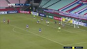 全北边路发起猛攻倒三角传中 对方禁区一度混乱可惜错失破门良机
