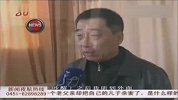 家门口遭侵害全家齐斗歹徒