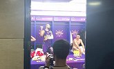 【PP体育在现场】齐心克强敌！赛后北控众将更衣室开心庆祝