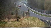红色科尼赛克AgeraR纽博格林赛道狂飙