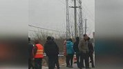 安徽合肥一重型货车与客车迎面相撞 致8人死亡
