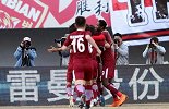 中甲-梅西失单刀崔仁染红 10人延边1-0迎主场开门红