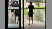 上港阵中再舔"伤员" 主帅佩雷拉训练中崴脚