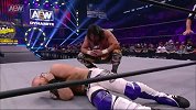 AEW第110期：科尔惨遭铁椅爆头 米罗单挑橘神