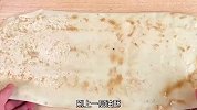 早餐卖5块的夹饼教你在家做，从打饼到酱料详细分享，学会能出摊