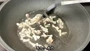 怪不得饭店的辣子肉那么好吃？原来大厨都是这样做的，太简单了