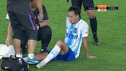 阿瑙托维奇破门被判越位无效 刘若钒大腿拉伤被换下场