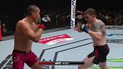UFC格斗之夜165：朴俊勇VS巴里奥特