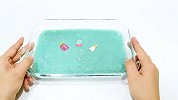 DIY史莱姆：绿、黄、蓝、粉加上DIY配饰，制作漂亮的起泡胶