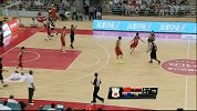 男篮友谊赛-13年-中新男篮对抗赛G2：周鹏后场抢断一条龙上篮得手-花絮