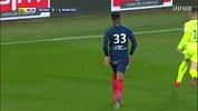 第82分钟昂热球员泰特射门