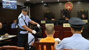 男子酒店内将3女子割喉致死 还将与遗体合影发到微信群