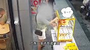 偷吃5个蛋挞女子已返回店内买单，店家：可能她刷到了自己的视频