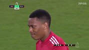 英超-1718赛季-联赛-第37轮-射门79' 急于建功 马夏尔胸部停球凌空抽射高出