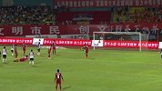 卓尔前场打出精妙配合 李行拔脚怒射再次偏出