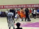 篮球-17年-场面太火爆！山西业余篮球联赛惊现大规模群殴-专题