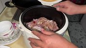 懒人有懒劲，电饭煲焗鸡肉，原汁原味，鲜香美味！