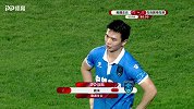 魏来拉拽王飞战术犯规 吃到第二张黄牌染红离场